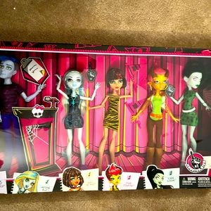 Monster bight 5 pack new in the box .